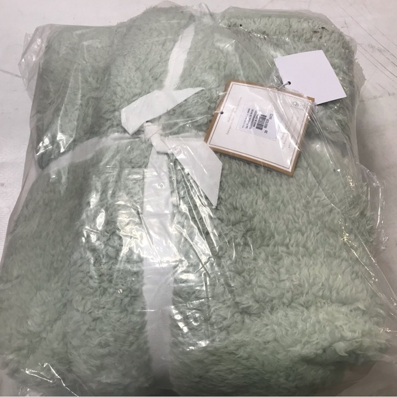 Pottery Barn Teen Recycled Cozy Sherpa Hooded Robe Lavender XS Seafoam Green - Picture 1 of 7